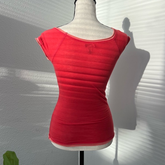 Vintage y2k Abercrombie & Fitch Cap Sleeve Scoop Neck T-Shirt - Size XS - Picture 2 of 7